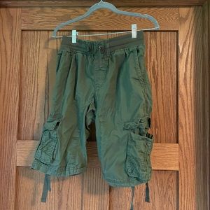 South Pole boys XL khaki green cargo shorts